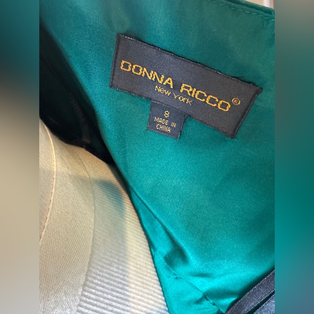 New DONNA RICCO Silk Chiffon and Charmeuse Halter Dress-Emerald green size 8 - Picture 9 of 10